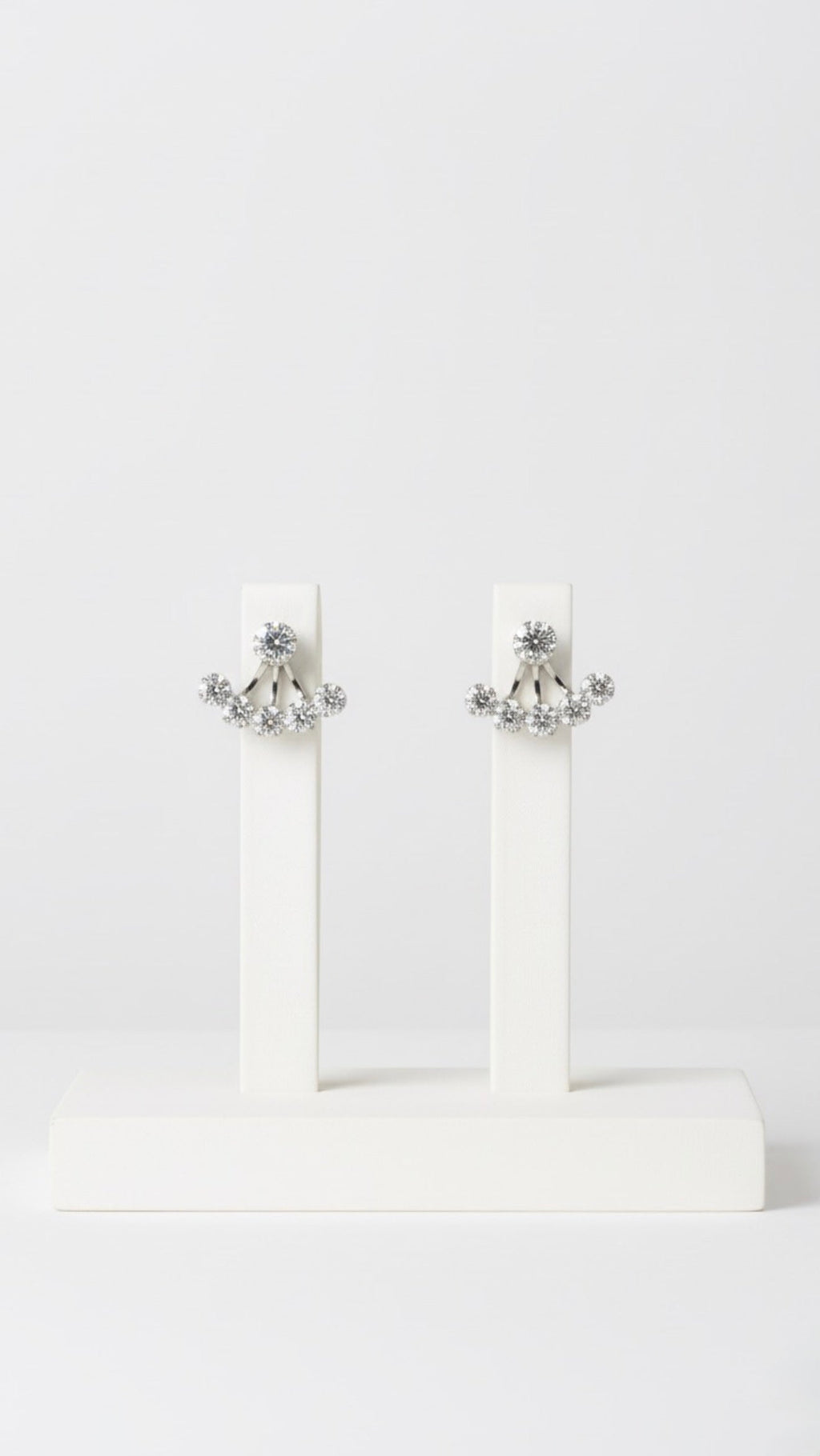 ORECCHINO MULTI DIAMOND