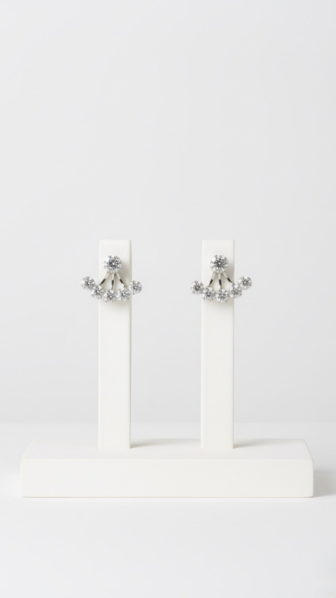 ORECCHINO MULTI DIAMOND