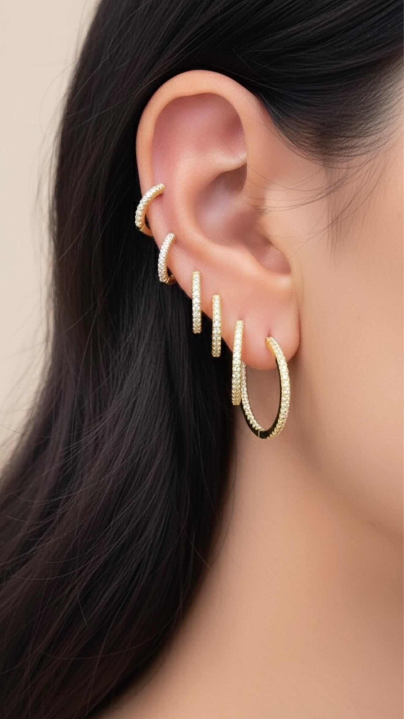 ORECCHINO A CERCHIO ZIRCONATO