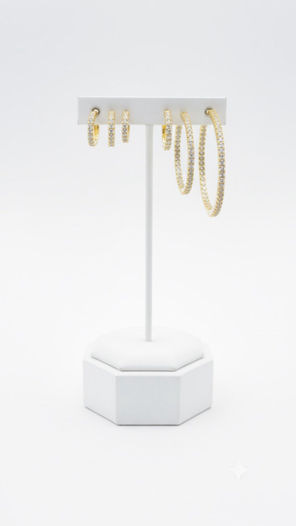 ORECCHINO A CERCHIO ZIRCONATO