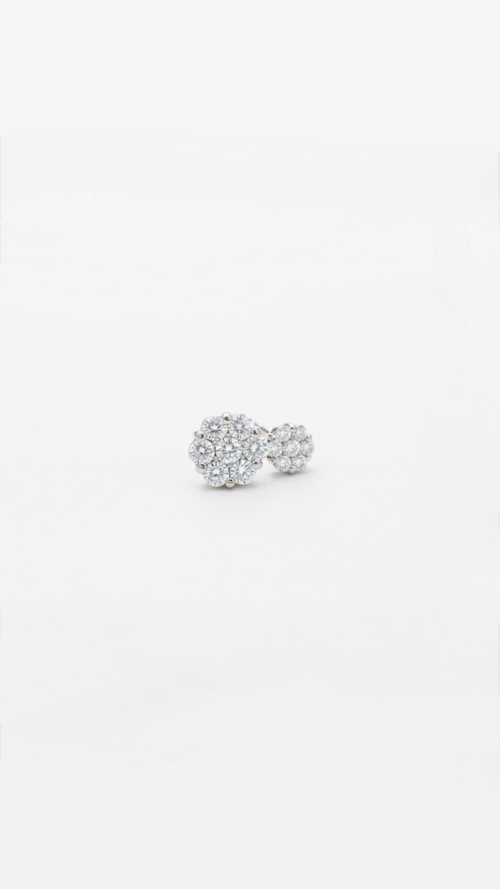 ORECCHINO FIORE MAGIC